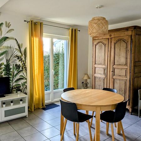 Maison De Vacances Cosy Авранш Екстериор снимка