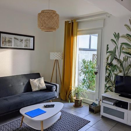 Maison De Vacances Cosy Авранш Екстериор снимка